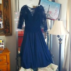 🥳 Host Pick 🥳 Cocktail/Mother of the Bride Dress